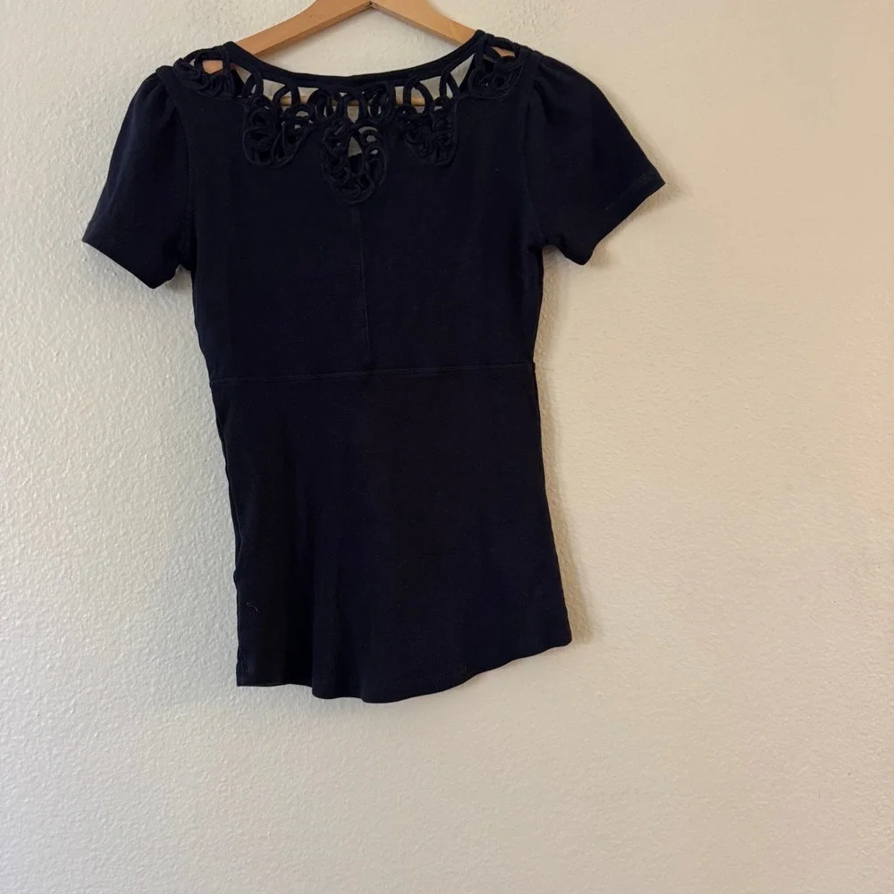 Free People Crochet Lace Neckline Ribbed Tie Front Top XS Navy Blue Excellent